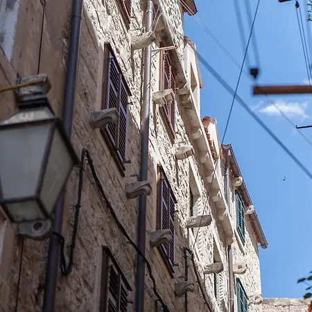 Noa Old Town - - First Floor Apartamento